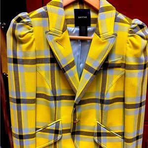 Beautiful Smythe Blazer, Size 8, worn twice. Smoke and pet free.